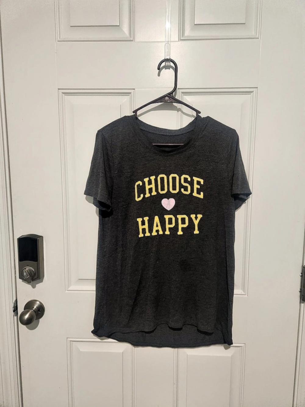 Women's Gray Choose Happy Heart Graphic T-Shirt Size M Crew Neck Short Sleeve